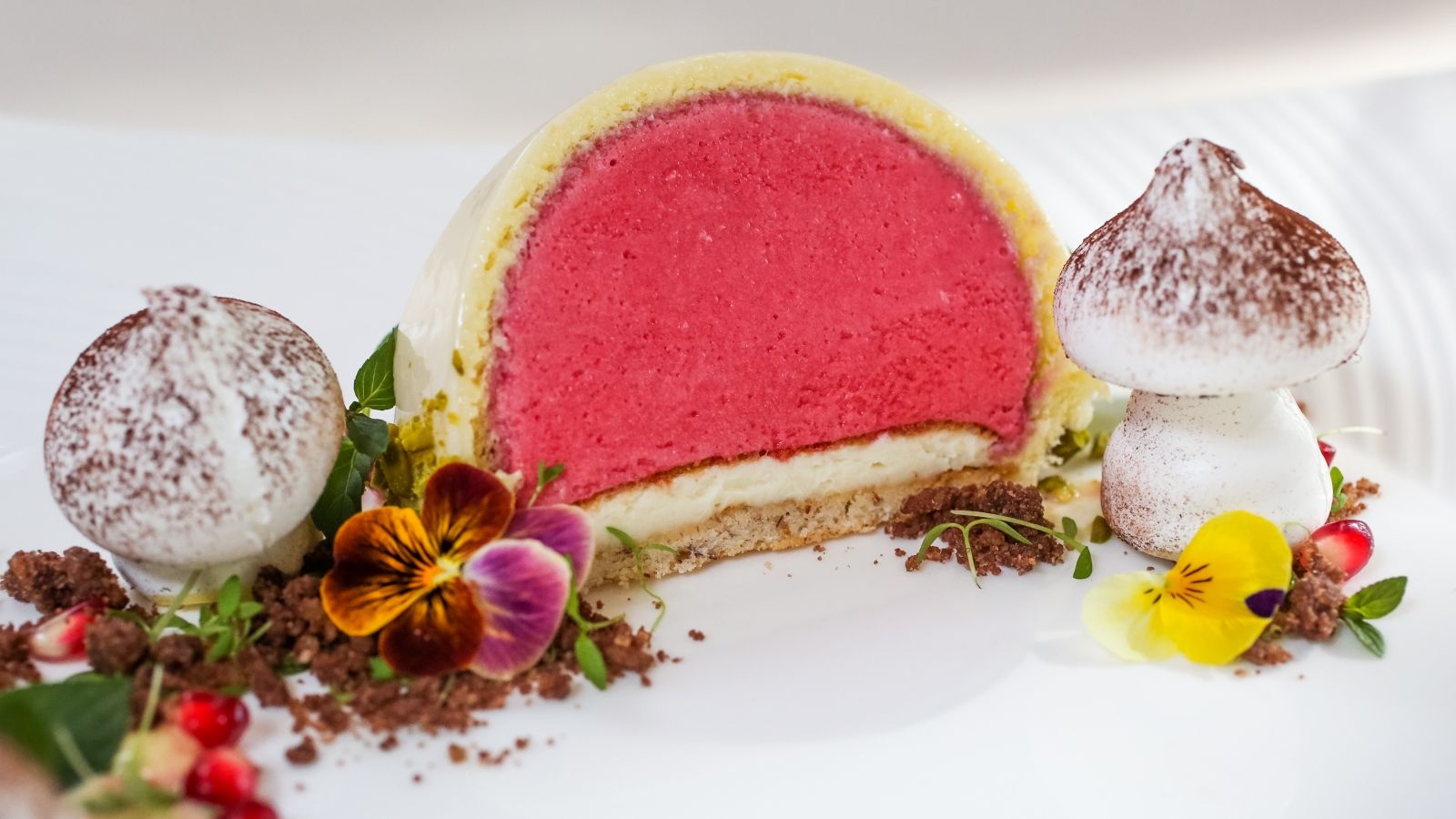 Indulge in exquisite dinner offerings at the Grill restaurant at The St. Regis San Francisco hotel.